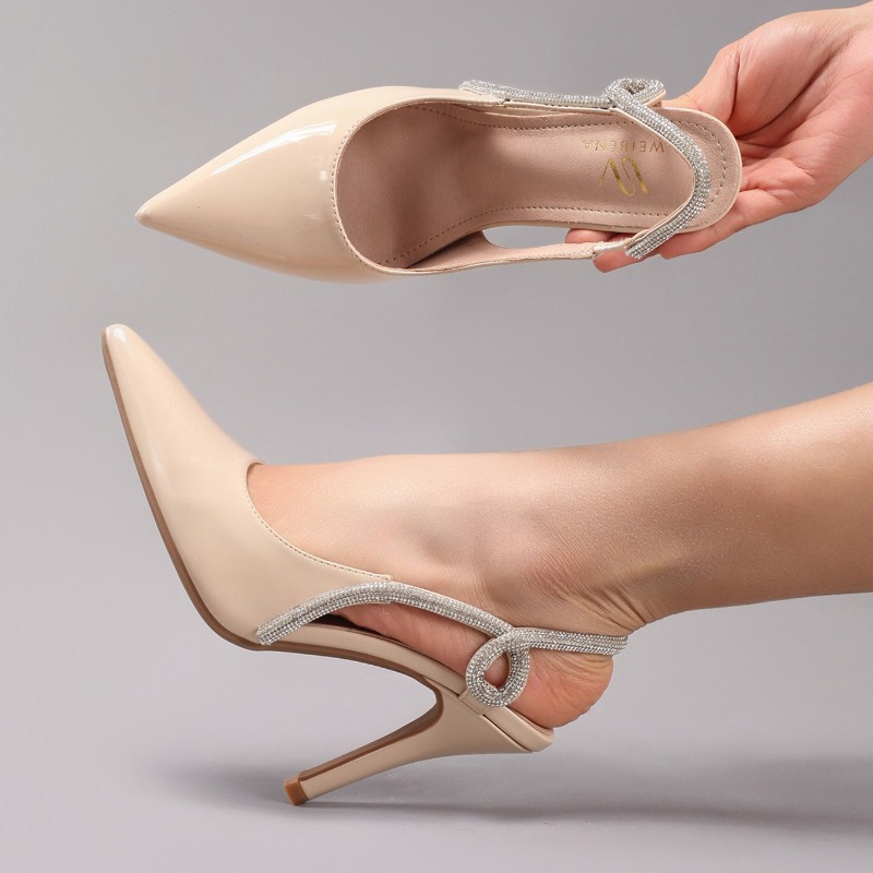 Sexy couro de patente apontou  - Casual Sandal Leather avaliação e preço